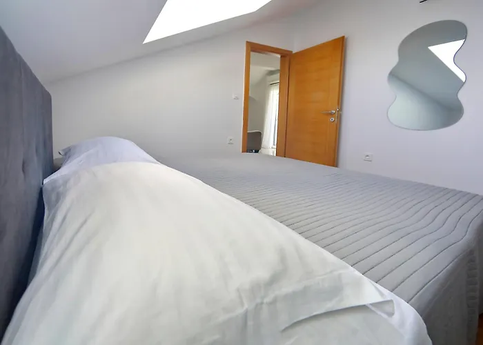 Nina Apartman