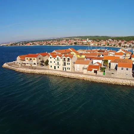 Nina Apartman Bibinje