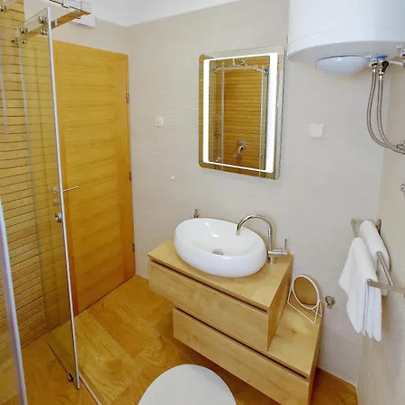 Apartman Nina *