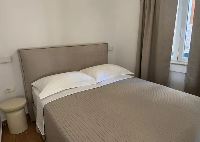 Apartament Nina *