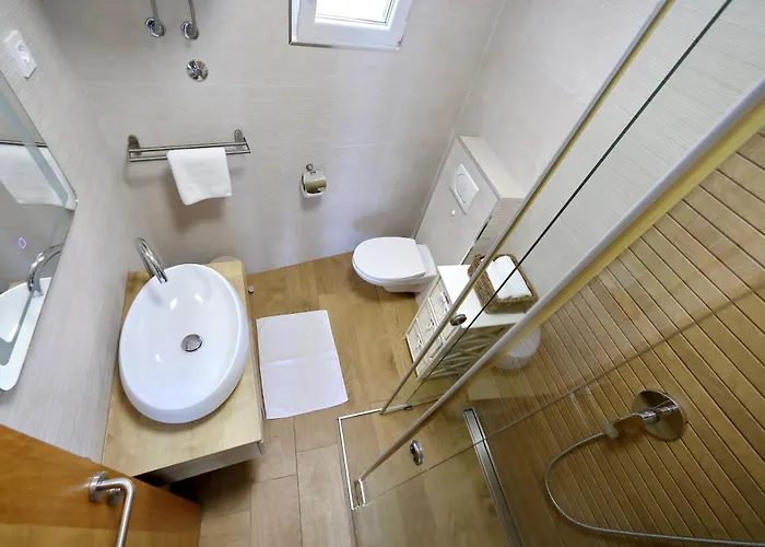 Nina Apartament Bibinje