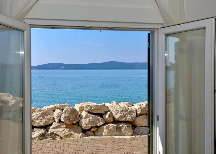 Nina Apartament